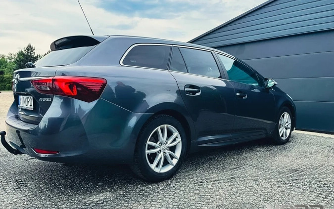 Toyota Avensis cena 42900 przebieg: 248947, rok produkcji 2015 z Czerwionka-Leszczyny małe 254